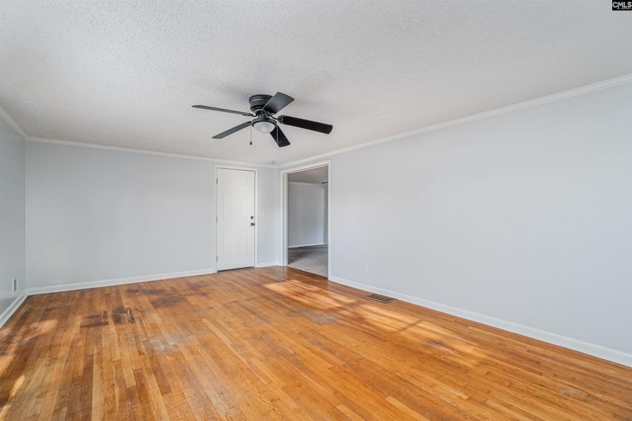 166 Woodcrest Lane  Photo 7