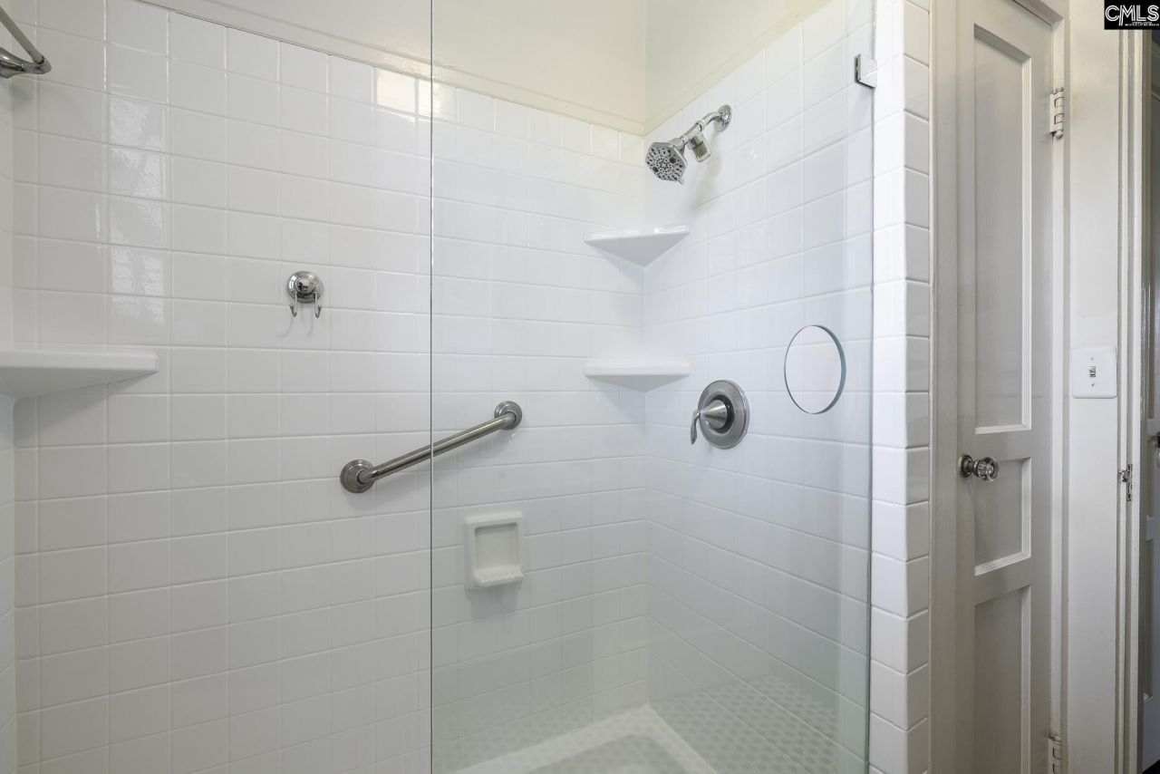 2809 Grace Street  Photo 28