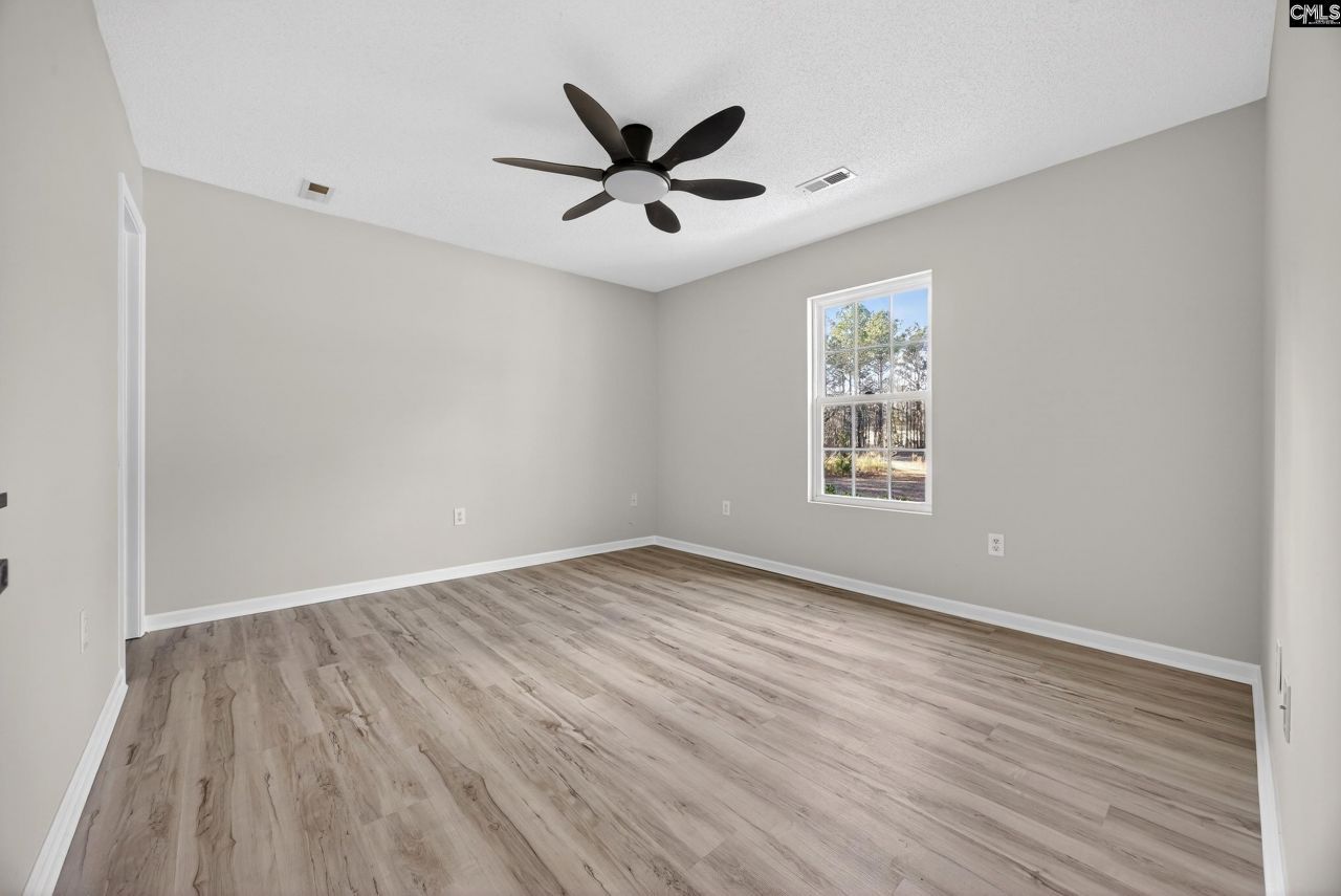 337 Majority Road Photo 14