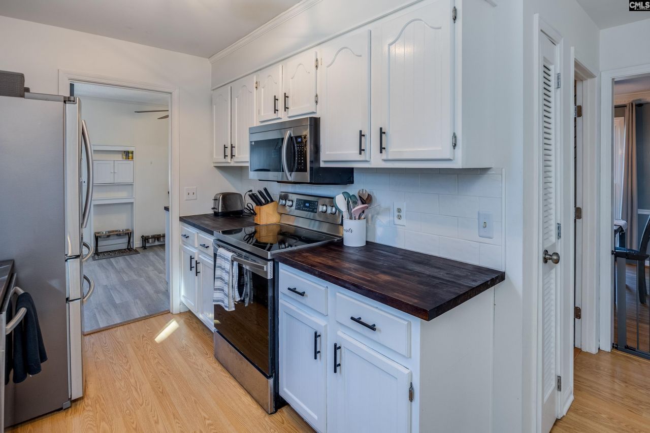 105 Queen Anne Court Photo 17