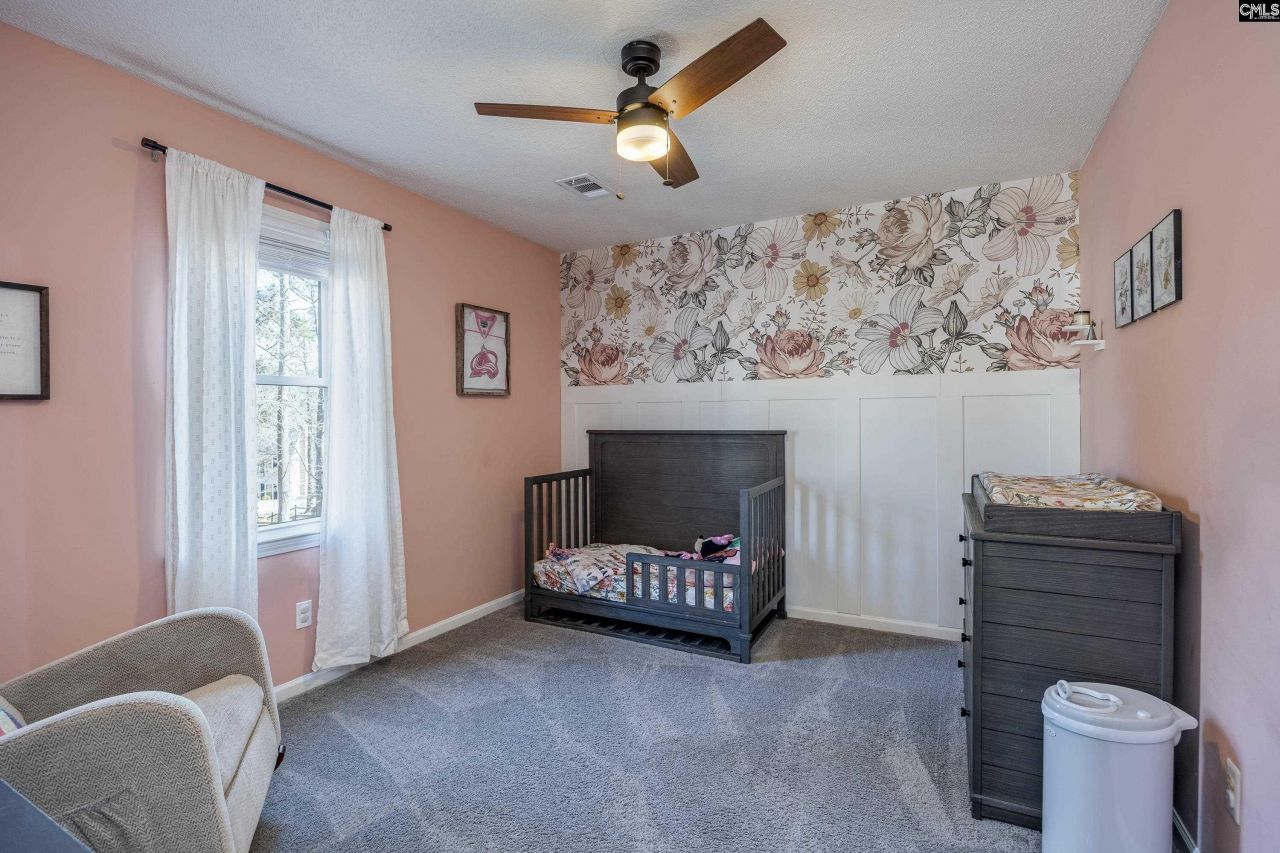 105 Queen Anne Court Photo 26