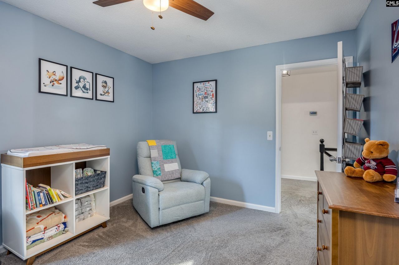 105 Queen Anne Court Photo 29