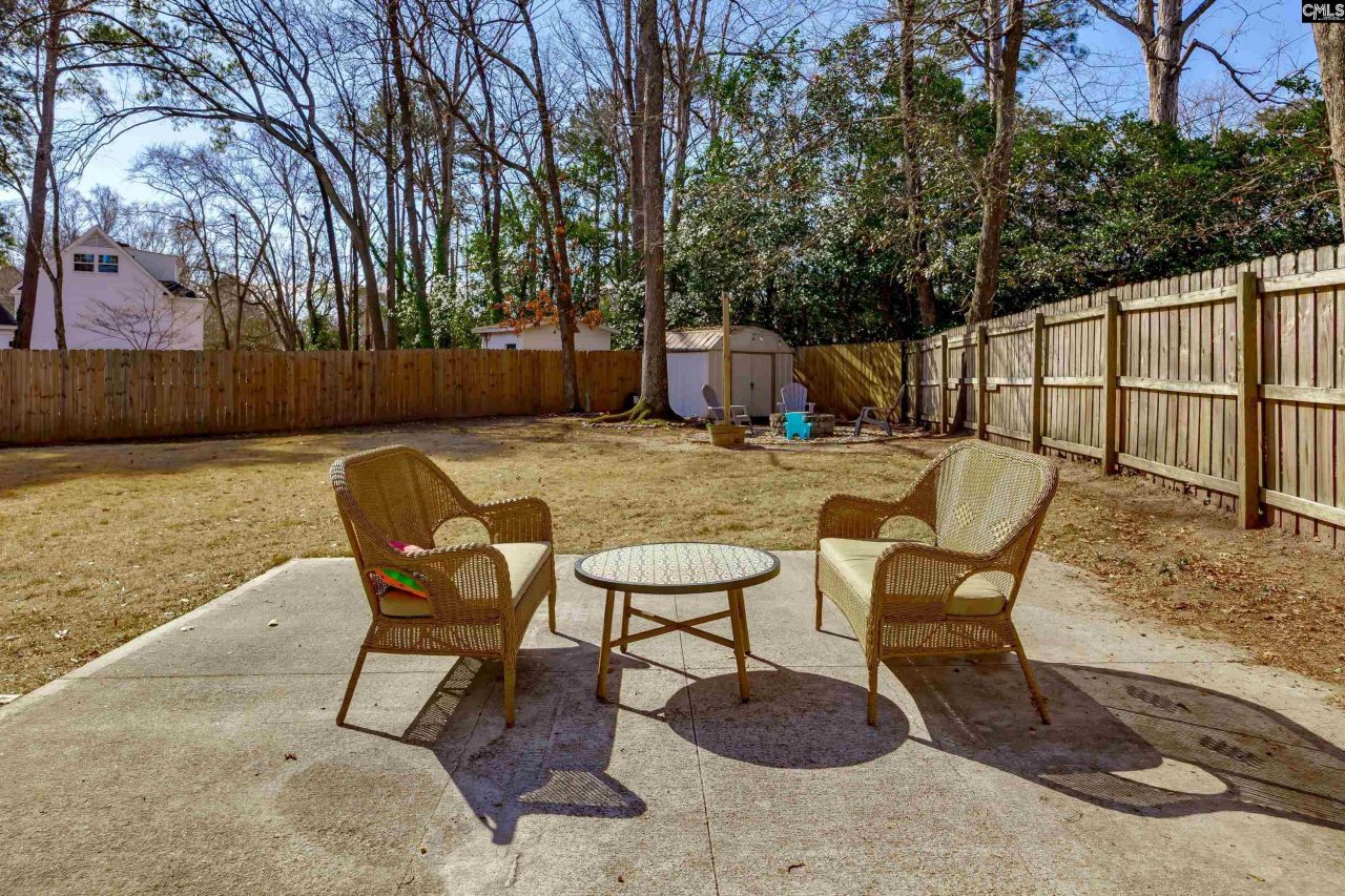 105 Queen Anne Court Photo 33