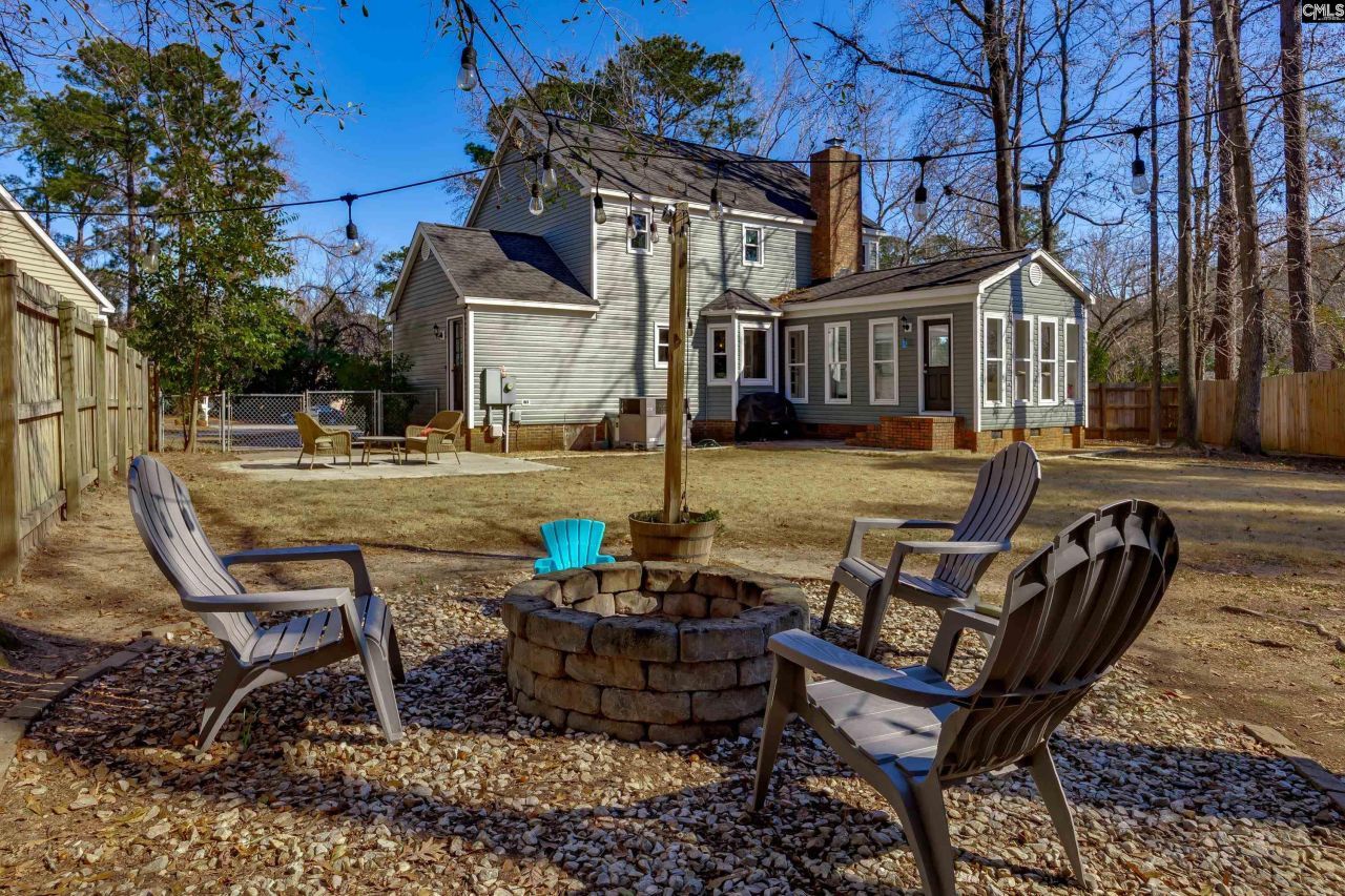 105 Queen Anne Court Photo 34