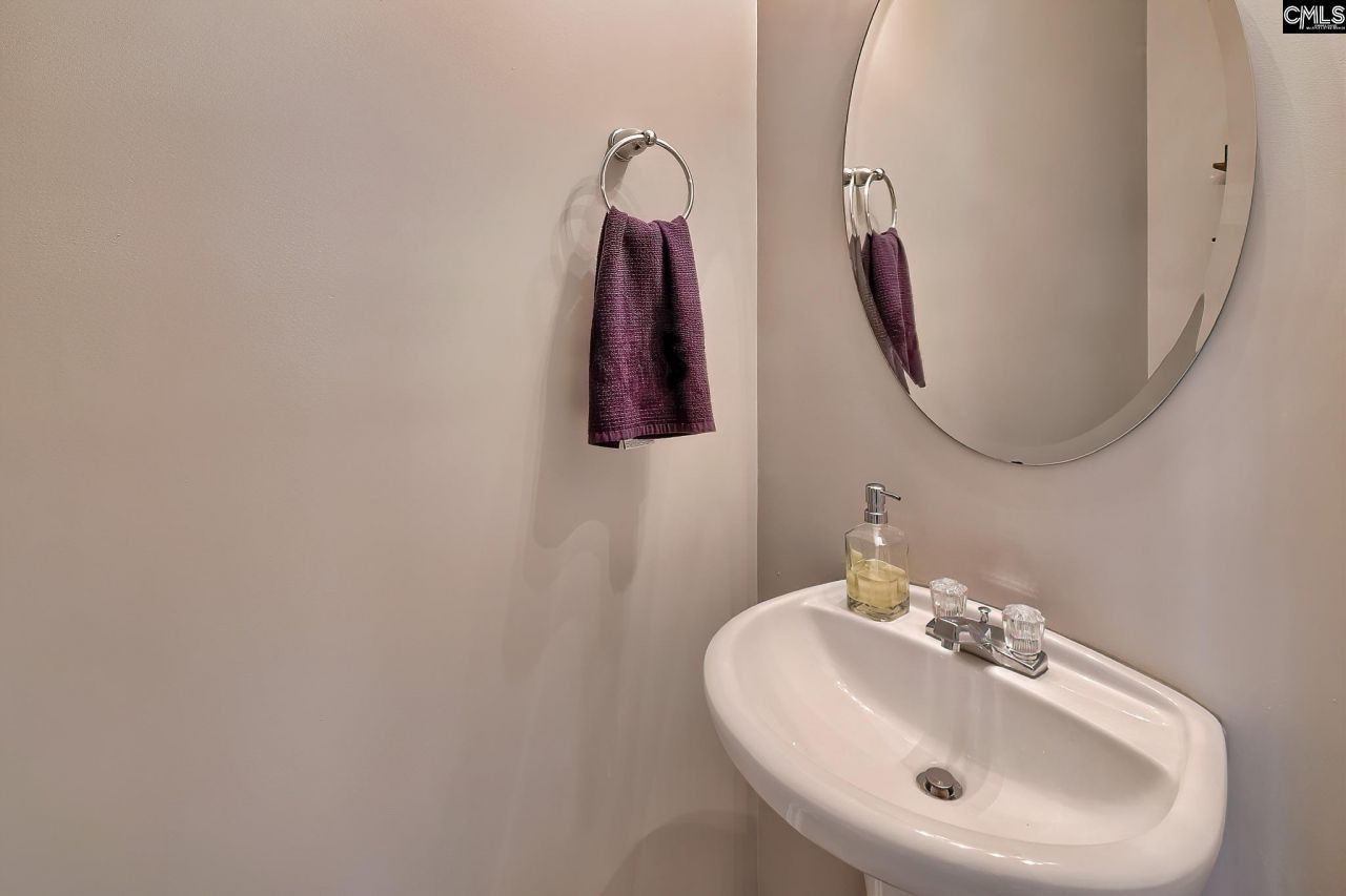 135 Emanuel Creek Drive  Photo 12