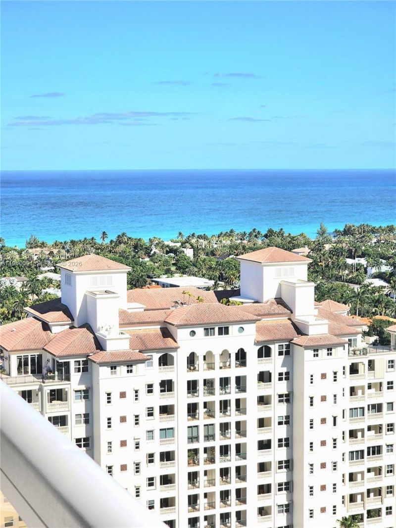 20185 E Country Club Dr , Unit 2505, Aventura, FL 33180 Photo