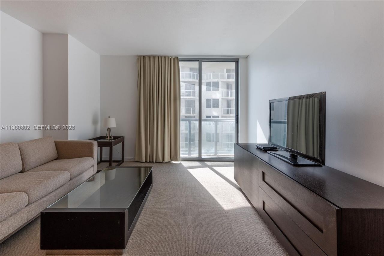 17315 Collins Ave, Unit 803, Sunny Isles Beach, FL 33160 Photo