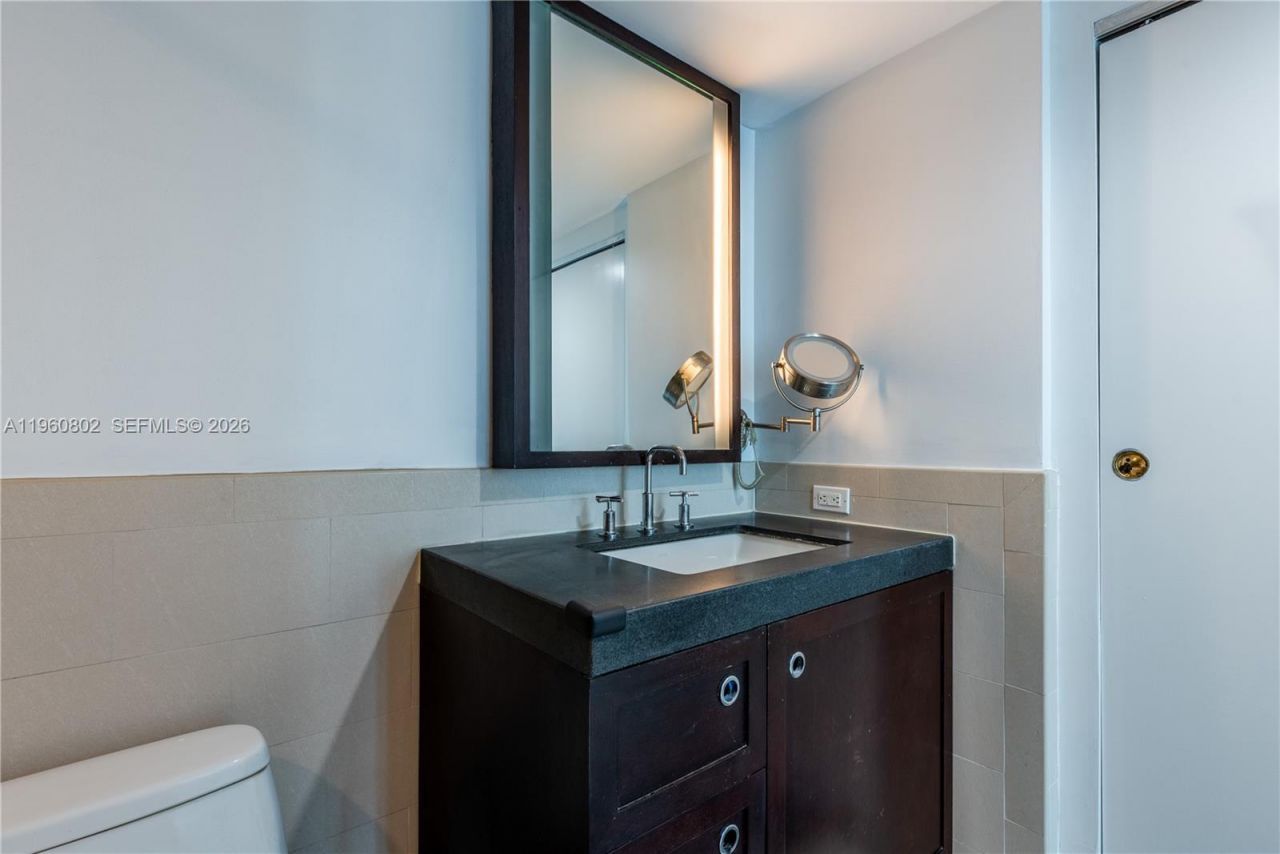 17315 Collins Ave, Unit 803, Sunny Isles Beach, FL 33160 Photo