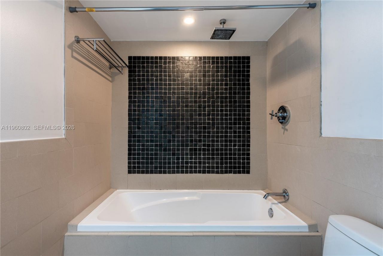 17315 Collins Ave, Unit 803, Sunny Isles Beach, FL 33160 Photo