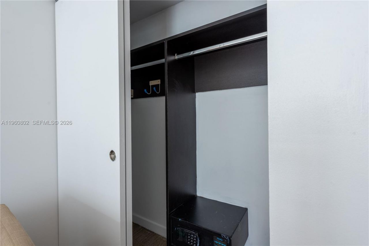 17315 Collins Ave, Unit 803, Sunny Isles Beach, FL 33160 Photo