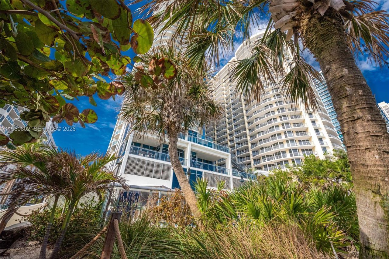 17315 Collins Ave, Unit 803, Sunny Isles Beach, FL 33160 Photo