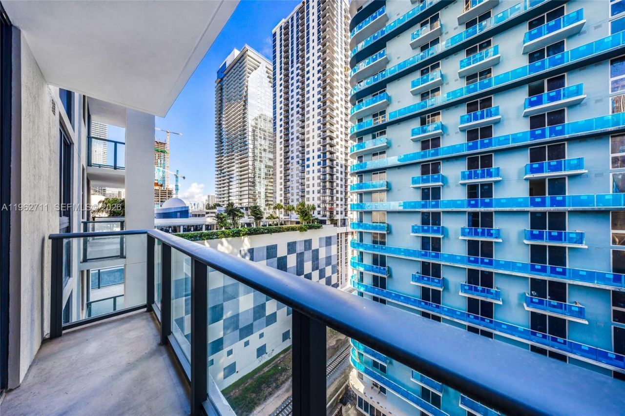 11 NE 6th St , Unit 1208, Miami, FL 33132 Photo