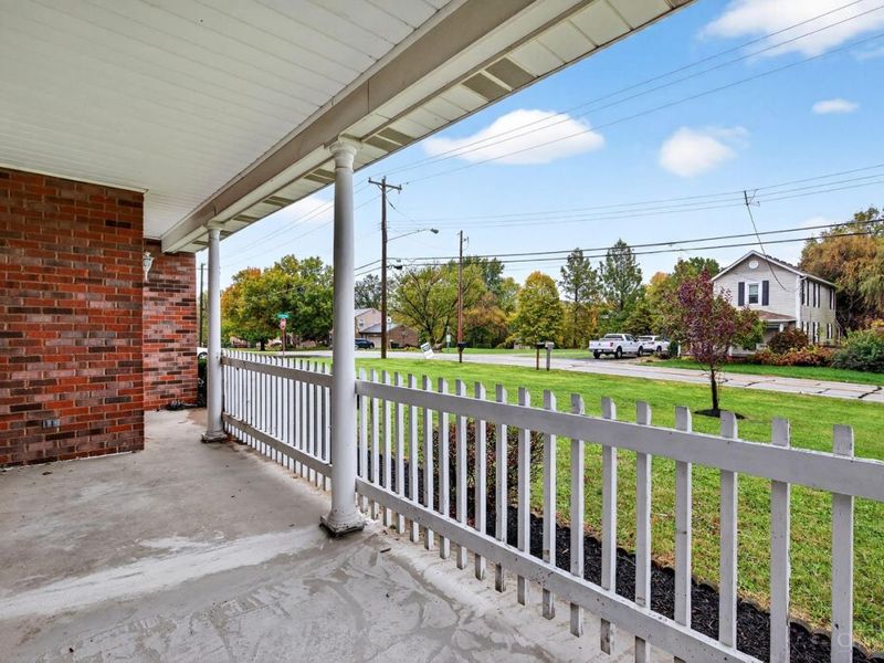 7988 Woodruff Road, Cincinnati, OH 45255 Photo 12