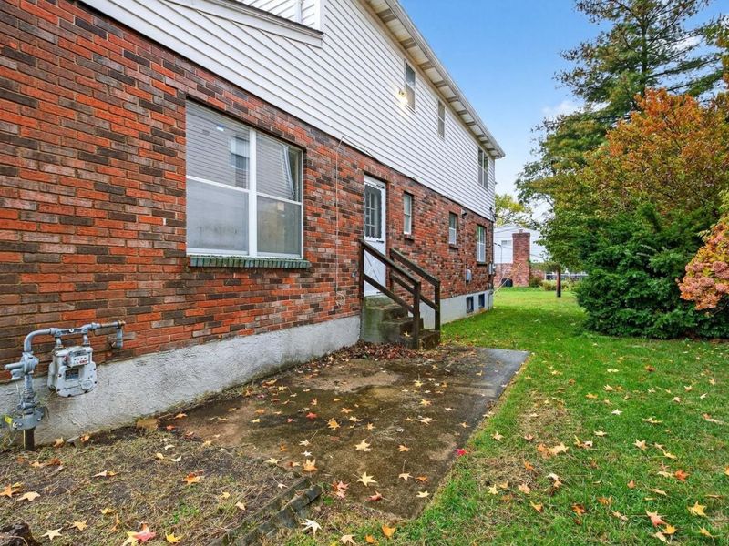 7988 Woodruff Road, Cincinnati, OH 45255 Photo 14