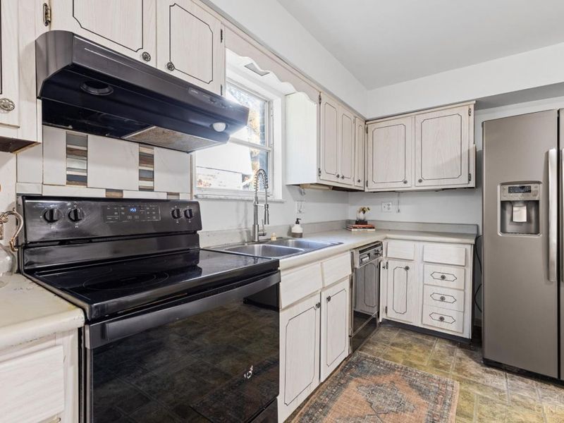 7988 Woodruff Road, Cincinnati, OH 45255 Photo 25