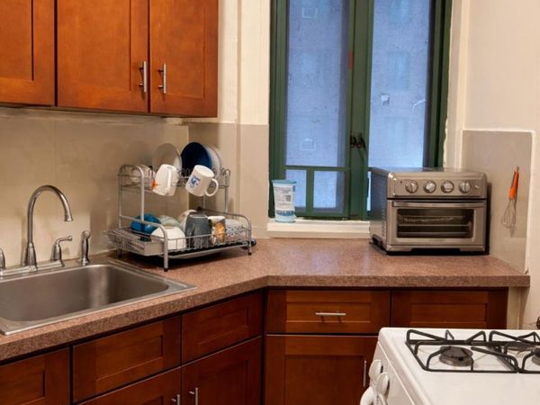 1566 Unionport Road, Unit 1C, Bronx, NY 10462