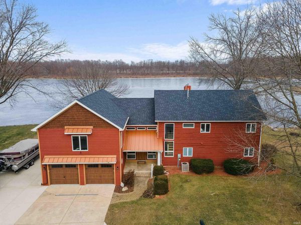 0575 E 635 S, Wolcottville, IN 46795