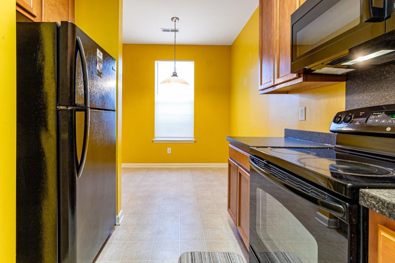 136 Diploma Drive Photo 19