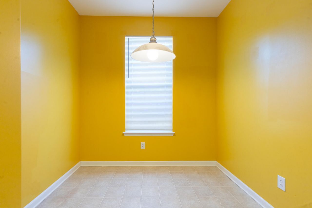 136 Diploma Drive Photo 20