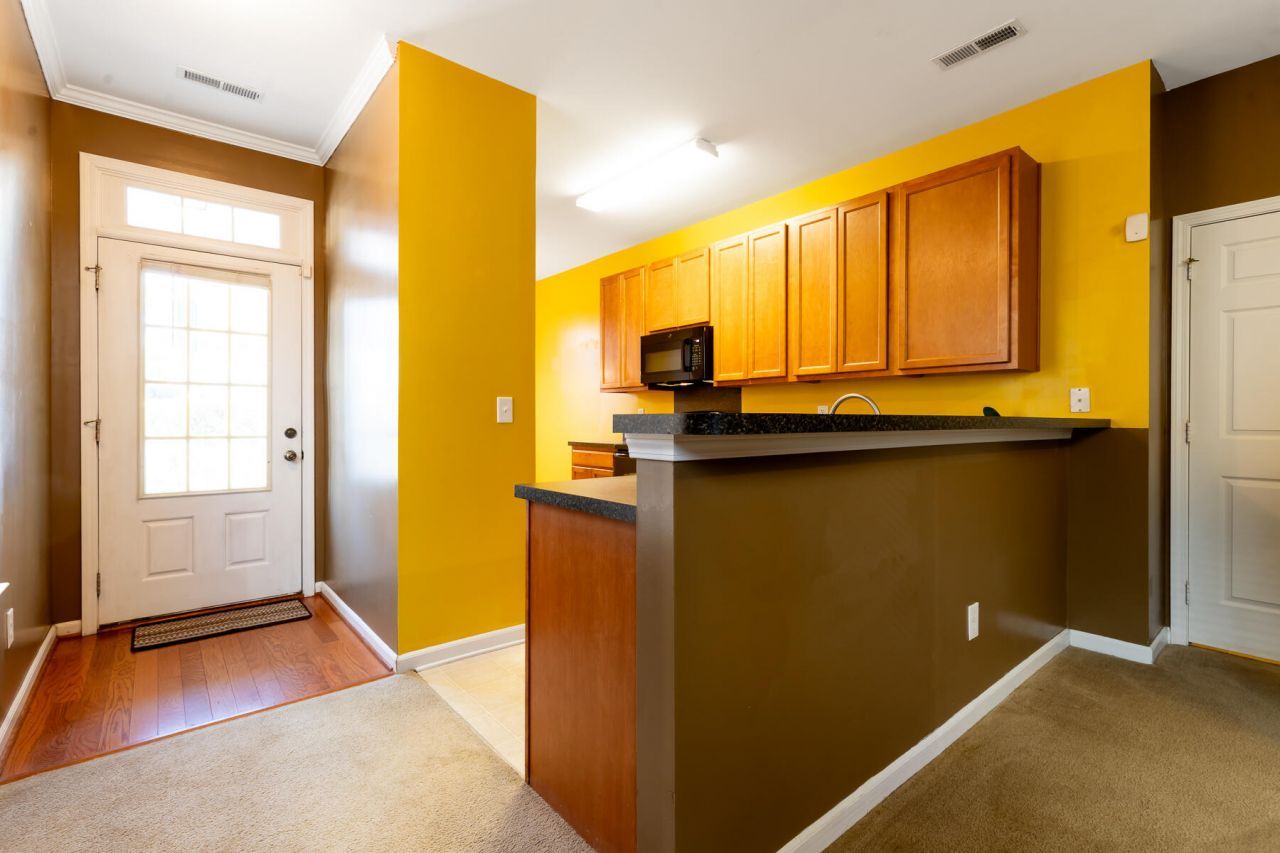 136 Diploma Drive Photo 23