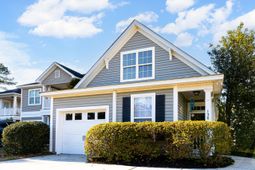 136 Diploma Drive photo 4