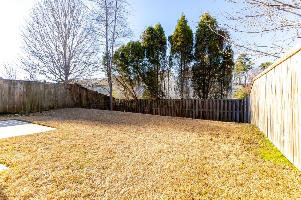 136 Diploma Drive Photo 49