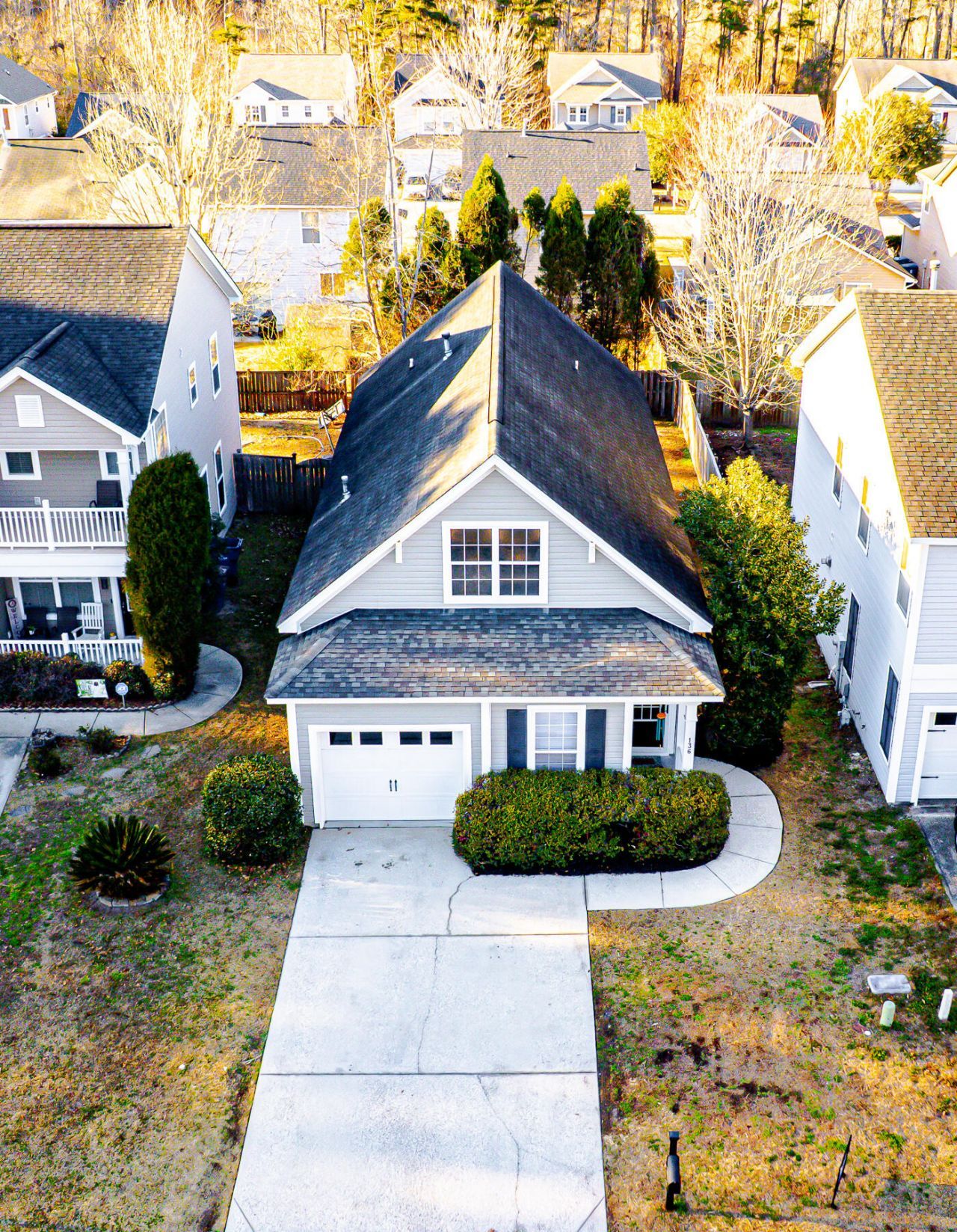 136 Diploma Drive Photo 9