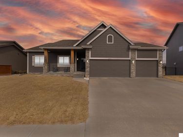 17610 Musket Street, Omaha, NE 68136