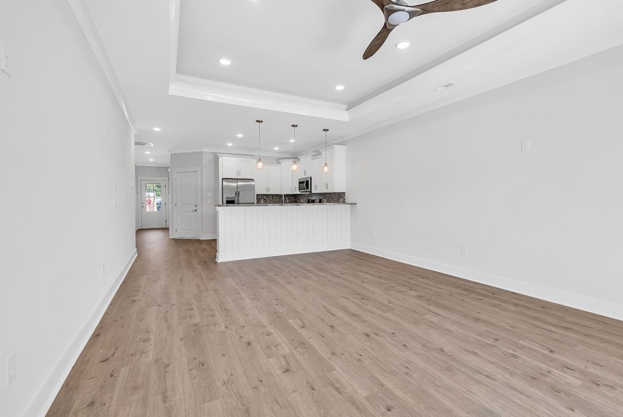 72 Hallandale Lane Photo 9