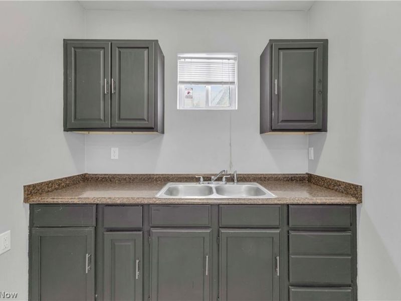 927 E 149th Street, Cleveland, OH 44110 Photo 12