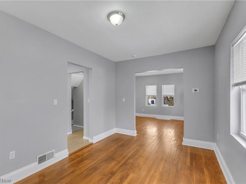 927 E 149th Street, Cleveland, OH 44110 Photo 8