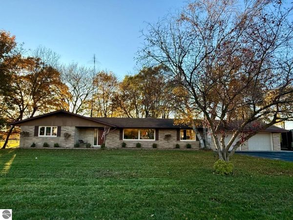 2965 Mission Road N, Rosebush, MI 48878