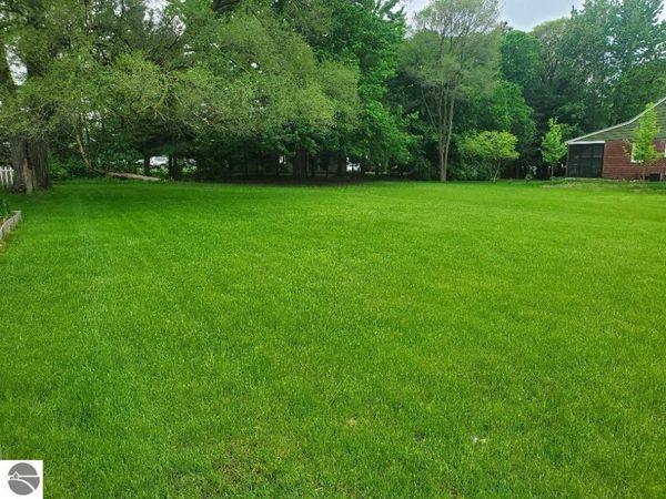 1616 High Street E, Mt Pleasant, MI 48858