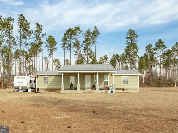 325 New Hope Church Road, Alma, GA 31510