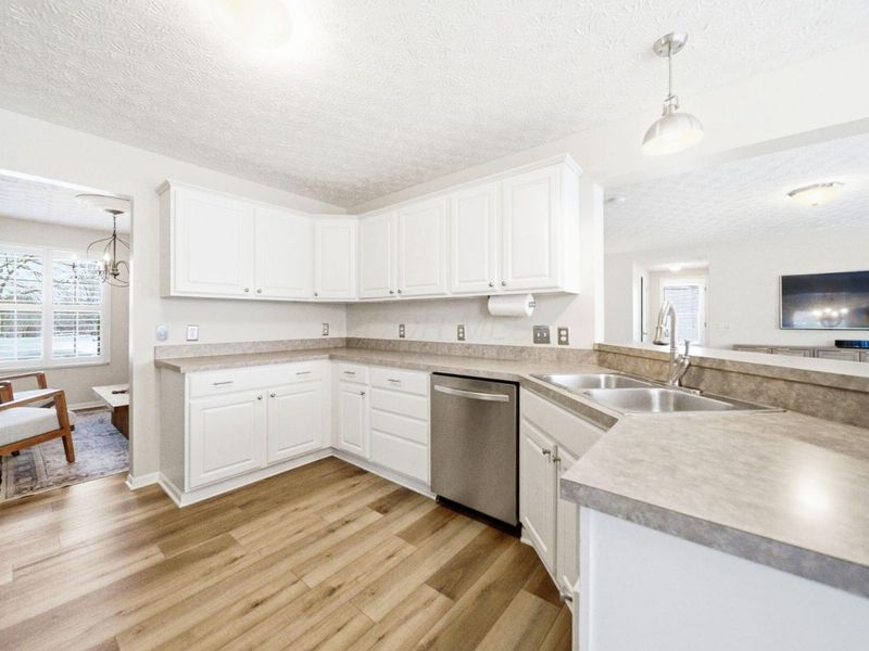 5451 Country Meadow Court, Westerville, OH 43082 Photo 14