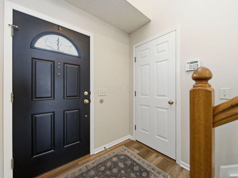 5451 Country Meadow Court, Westerville, OH 43082 Photo 4