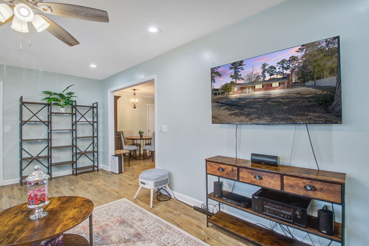 1330 Cleckley Boulevard Photo 10