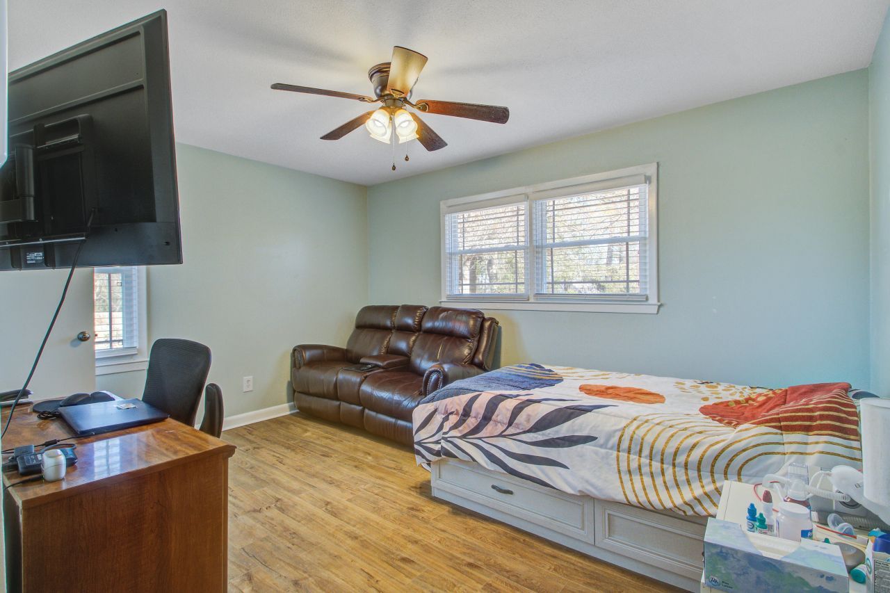 1330 Cleckley Boulevard Photo 23