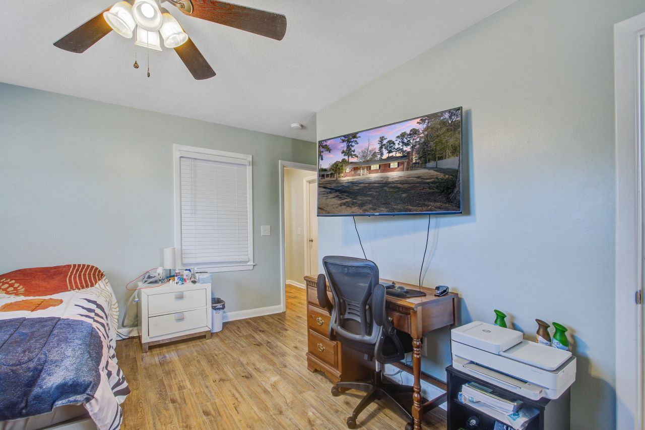 1330 Cleckley Boulevard Photo 24