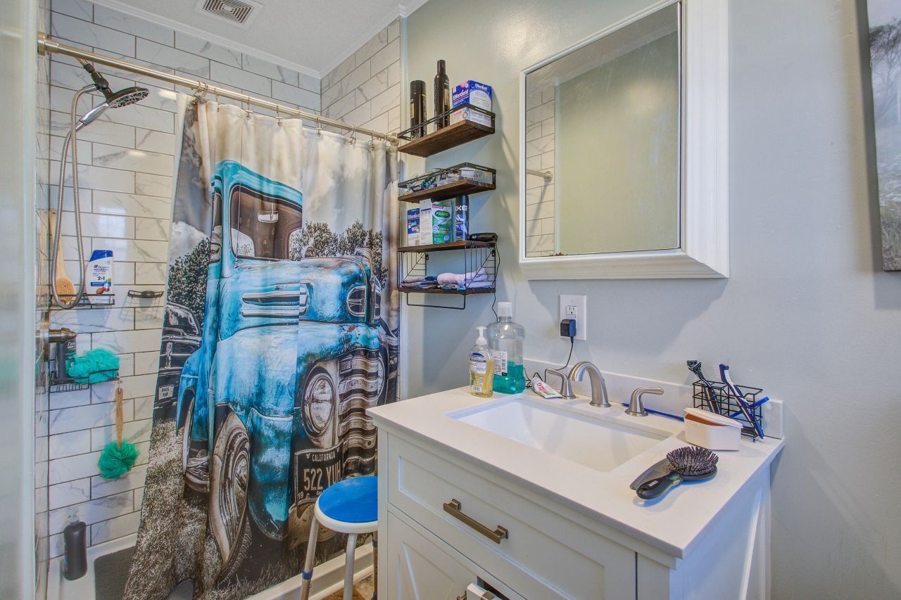 1330 Cleckley Boulevard Photo 25