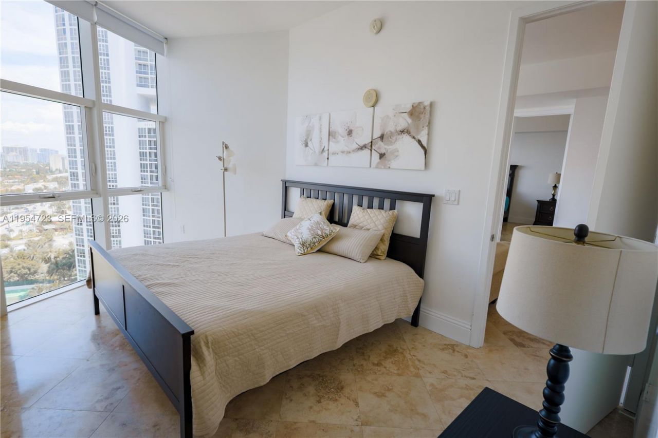 18101 Collins Ave , Unit 1703, Sunny Isles Beach, FL 33160 Photo