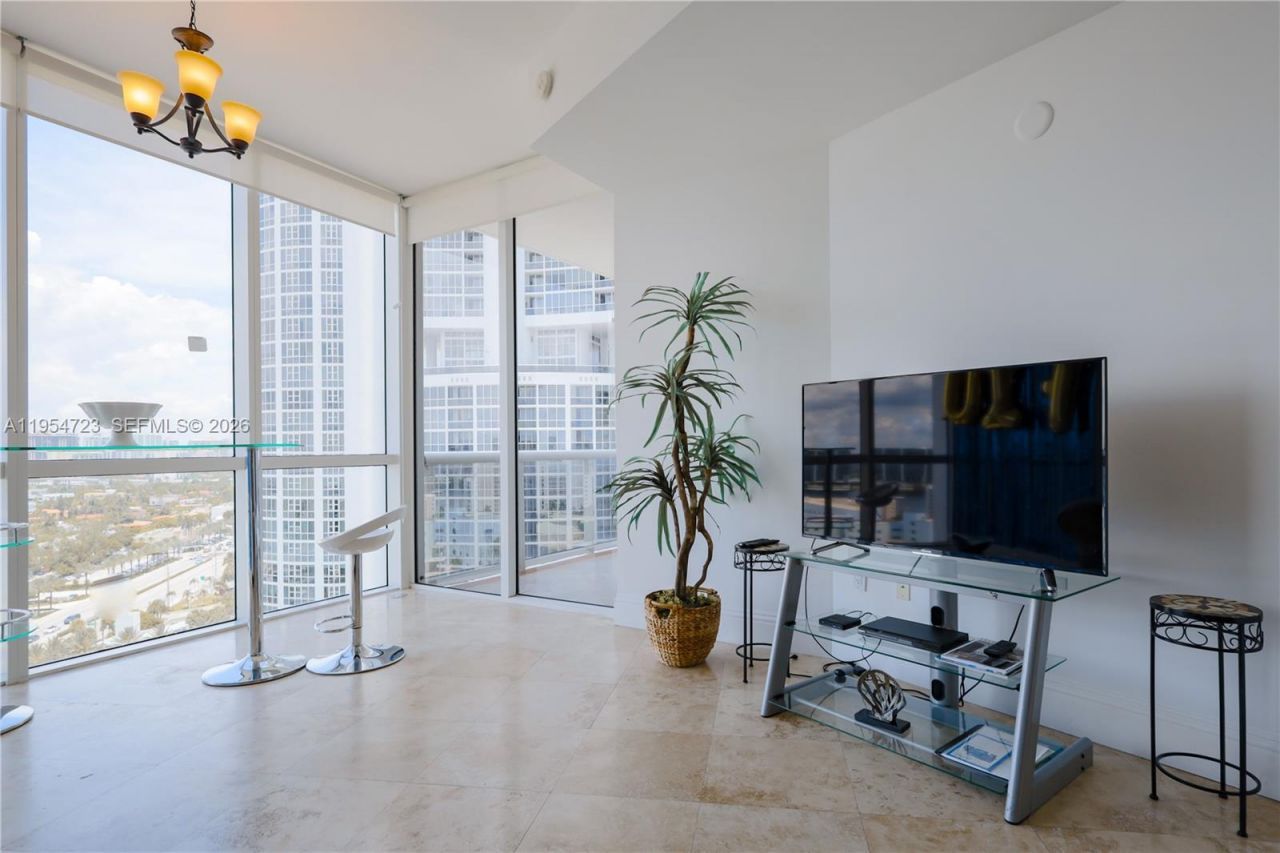 18101 Collins Ave , Unit 1703, Sunny Isles Beach, FL 33160 Photo