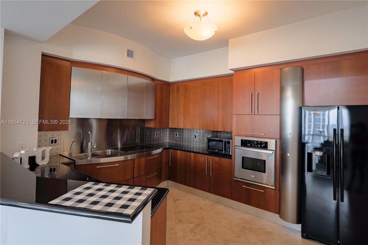 18101 Collins Ave , Unit 1703, Sunny Isles Beach, FL 33160 Photo