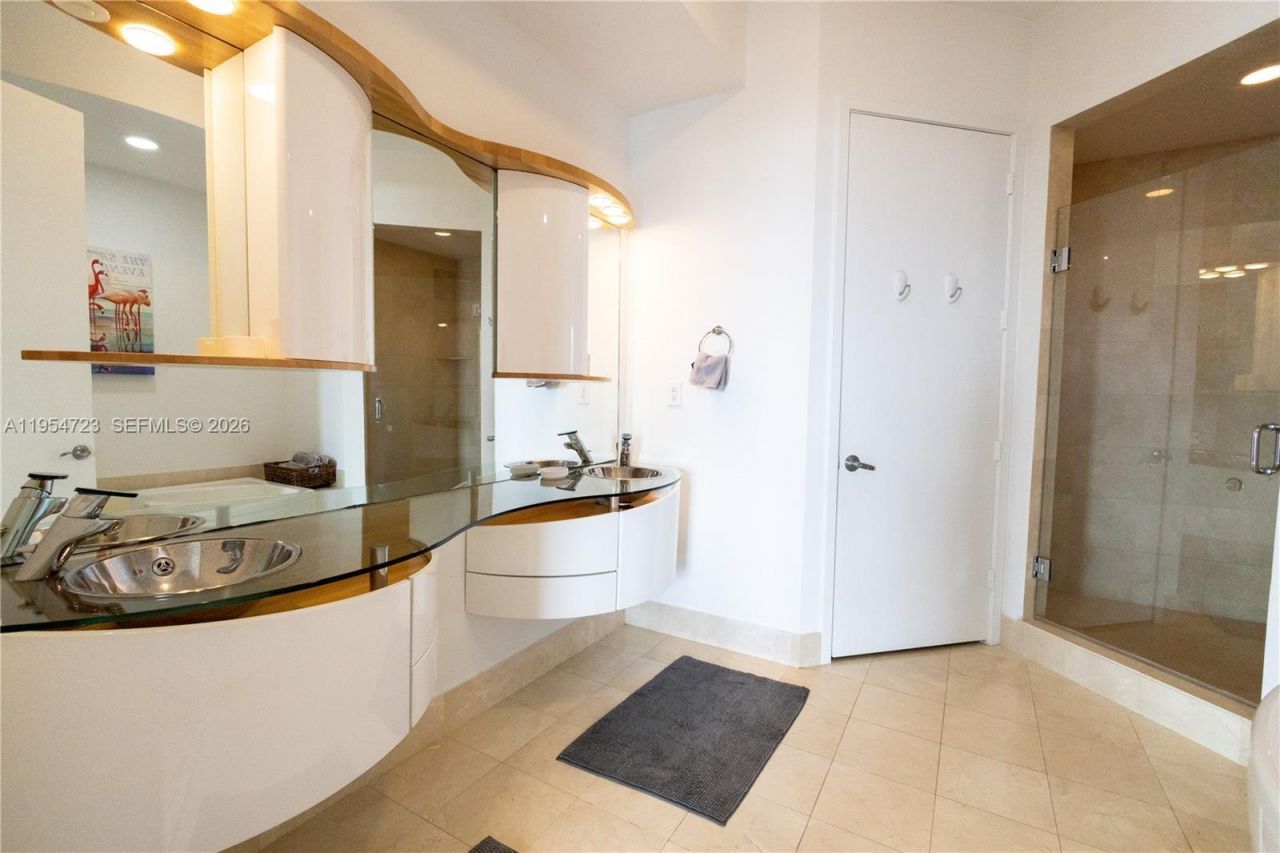 18101 Collins Ave , Unit 1703, Sunny Isles Beach, FL 33160 Photo