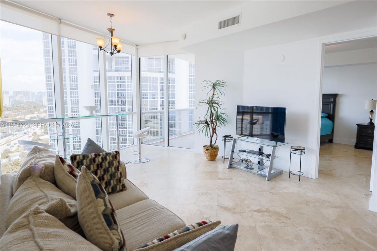 18101 Collins Ave , Unit 1703, Sunny Isles Beach, FL 33160 Photo