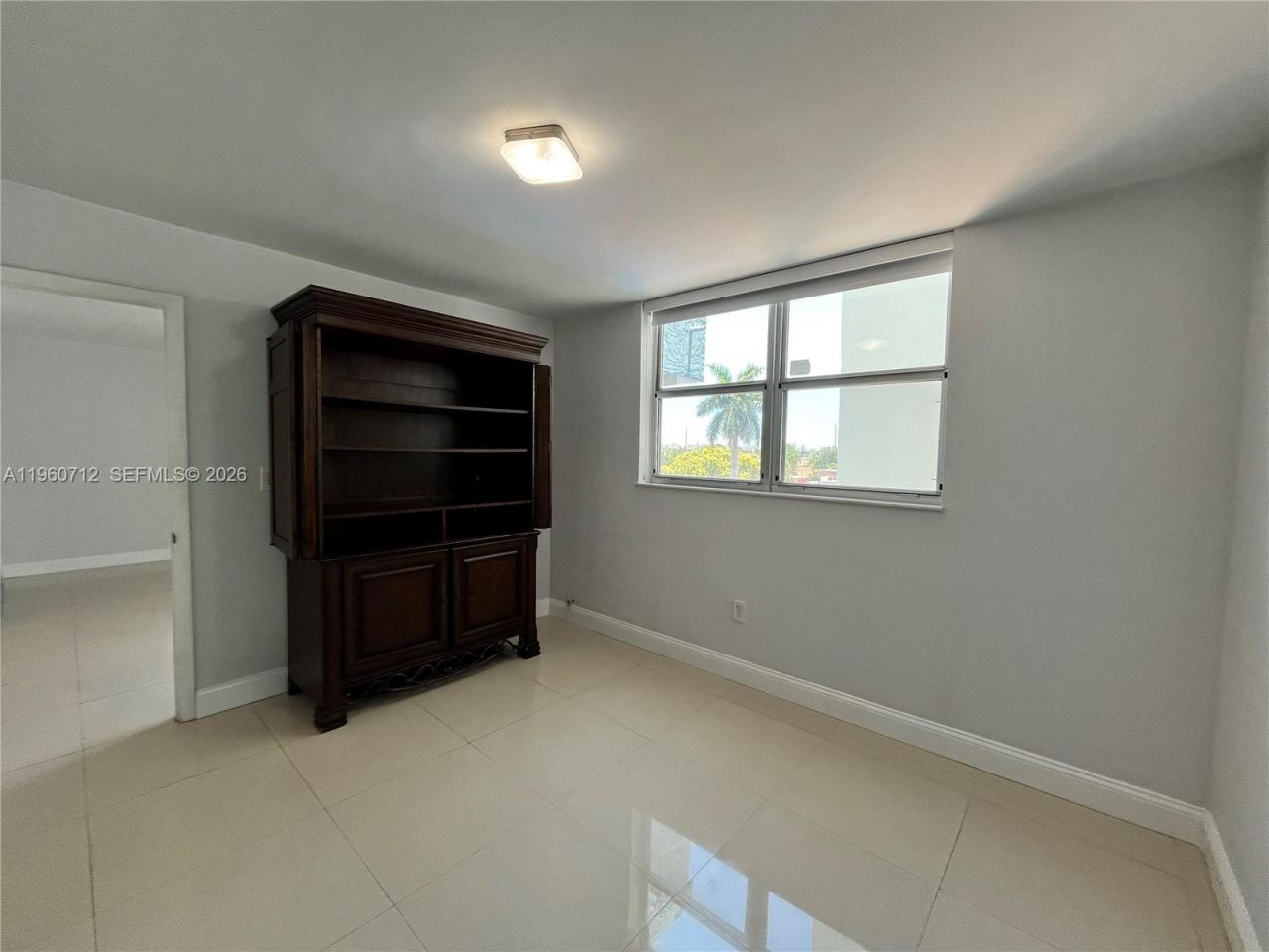 5050 NW 7th St, Unit 312, Miami, FL 33126 Photo