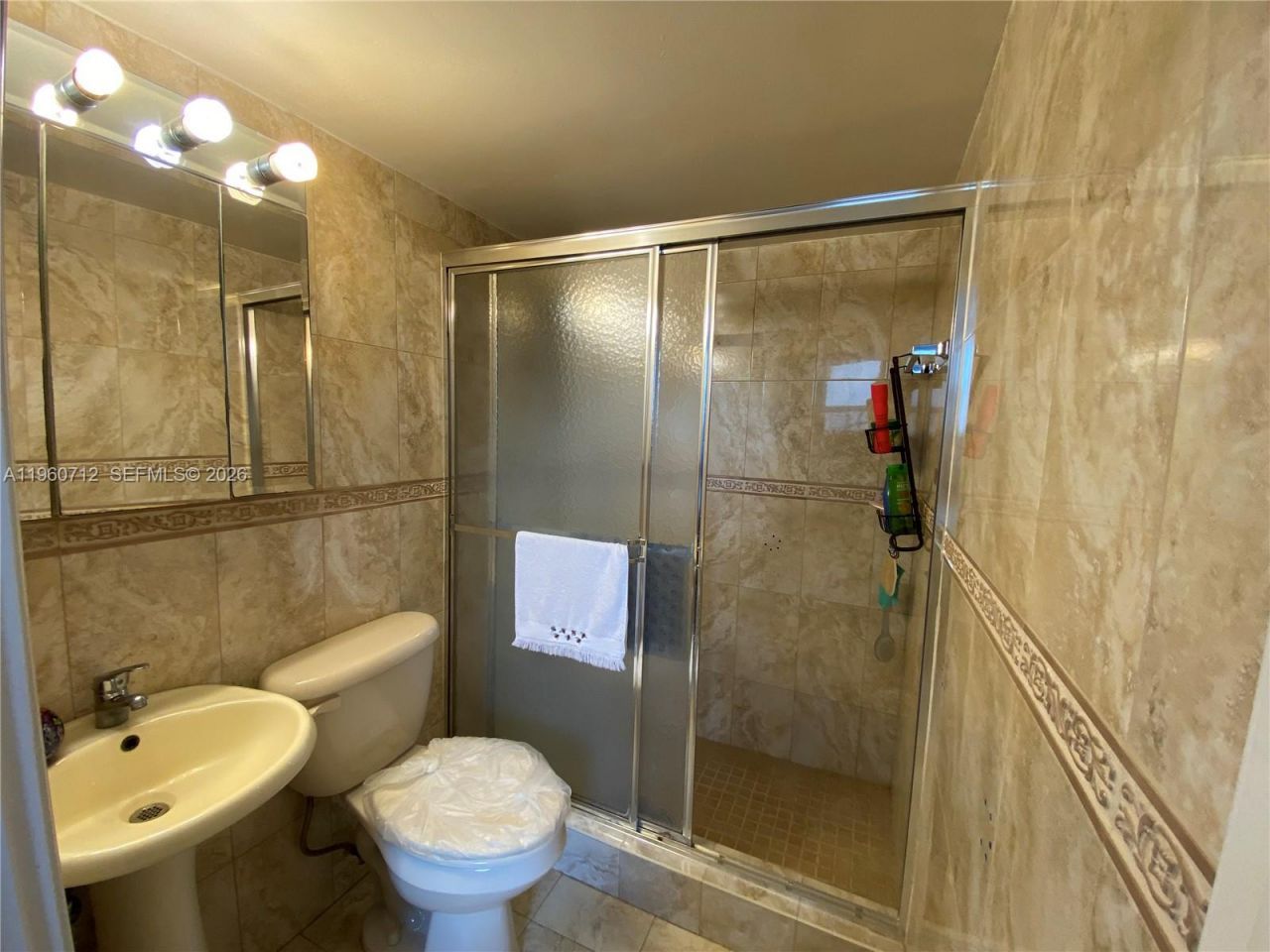 5050 NW 7th St, Unit 312, Miami, FL 33126 Photo