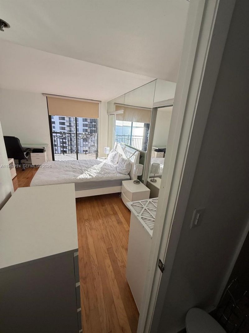 540 Brickell Key Dr , Unit 1505, Miami, FL 33131 Photo