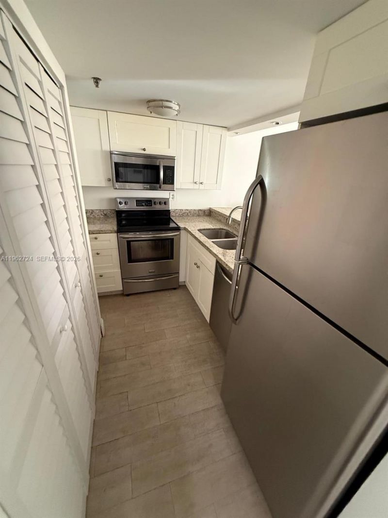 540 Brickell Key Dr , Unit 1505, Miami, FL 33131 Photo