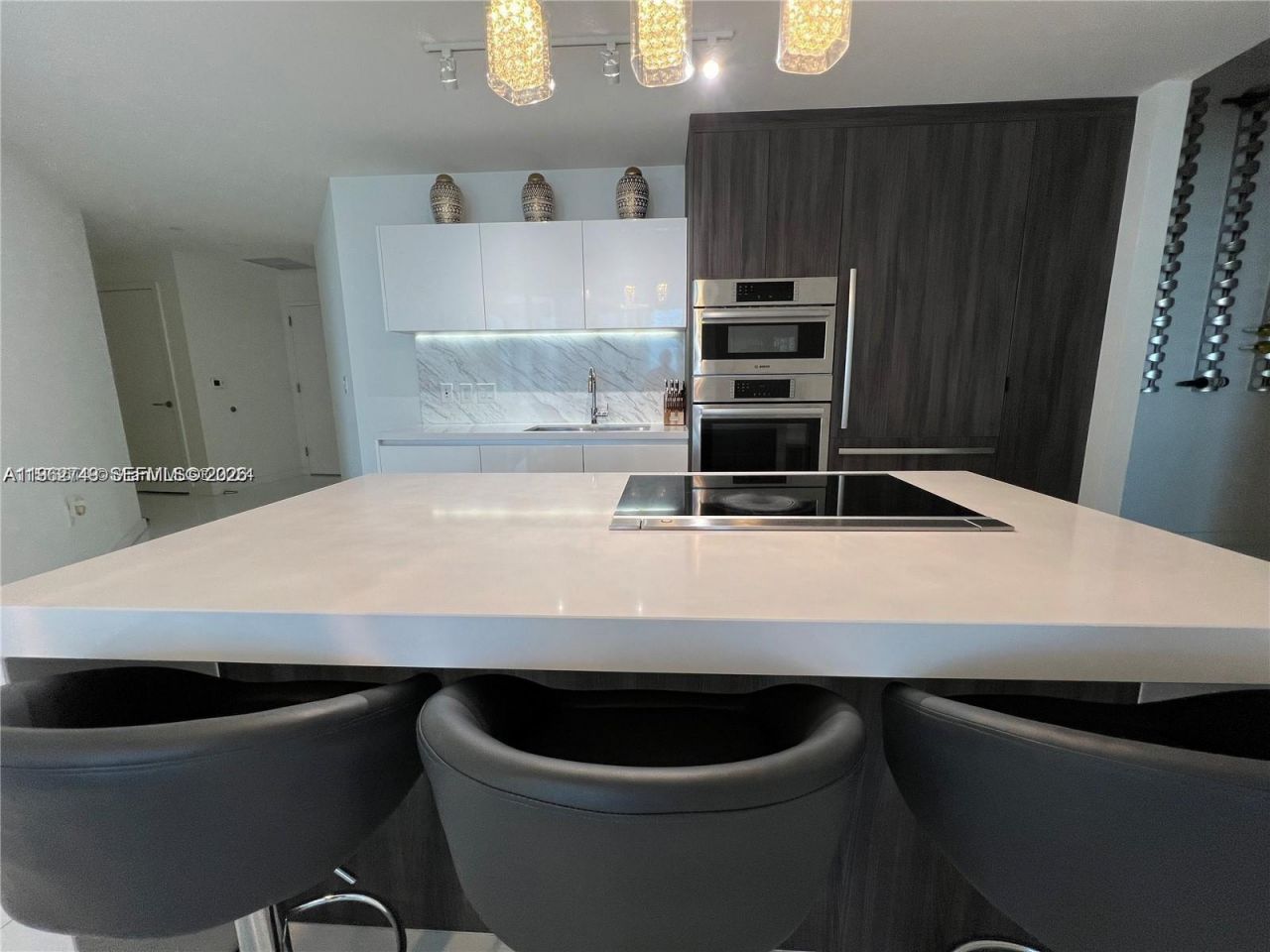851 NE 1st Ave, Unit 3903, Miami, FL 33132 Photo